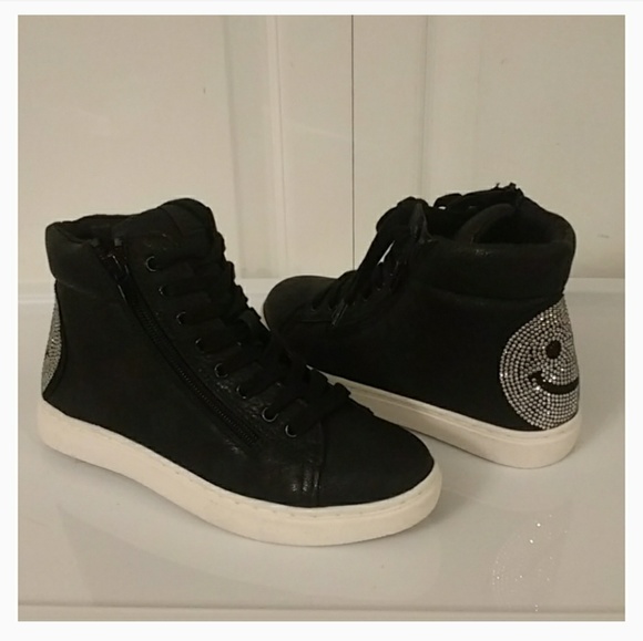 Steve Madden Other - NIB Steve Madden JSmiles sneakers